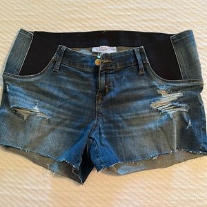 Isabel maternity shorts